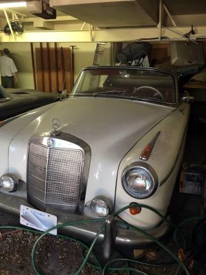 Vehicle Image 3 - 1959 Mercedes-Benz 220S Cabriolet