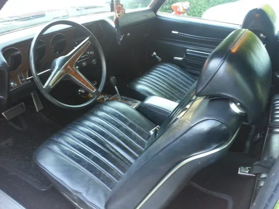 Vehicle Image 9 - 1972 Pontiac Luxury LeMans