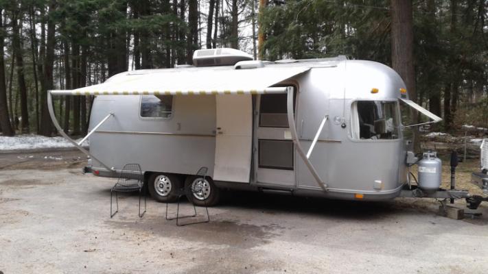 Vehicle Image 10 - 1973 Airstream Argosy