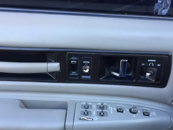 Vehicle Image 6 - 1996 Chevrolet Impala SS