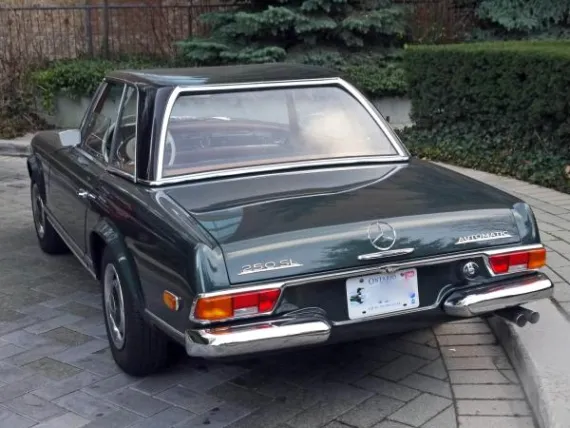 Vehicle Image 12 - 1967 Mercedes-Benz 250 SL