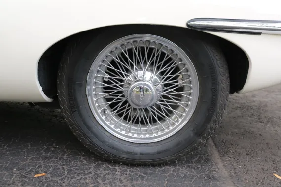 Vehicle Image 2 - 1968 Jaguar Series 1.5 E Type Roadster