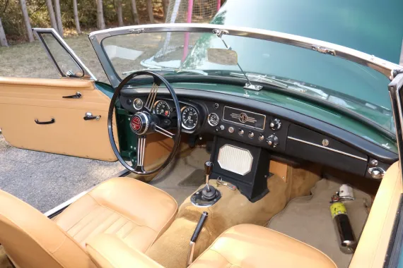 Vehicle Image 7 - 1964 MG B Roadster Pristine Restoration