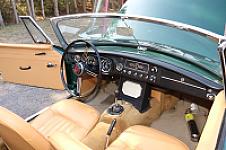 Thumbnail 7 - 1964 MG B Roadster Pristine Restoration