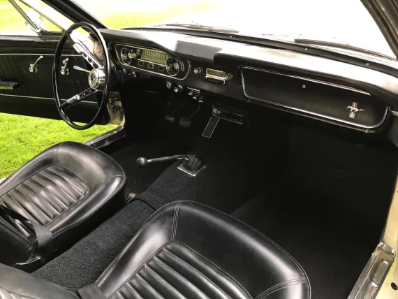 Vehicle Image 10 - 1965 Ford Mustang hardtop
