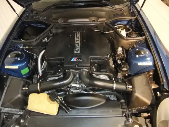 Vehicle Image 1 - 2001 BMW Z8