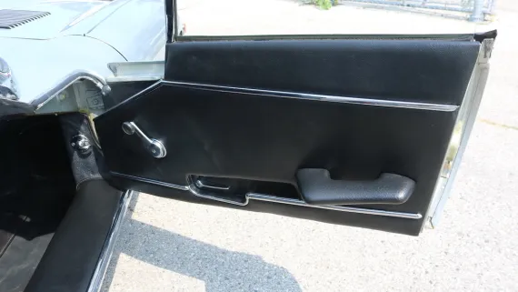Vehicle Image 6 - 1970 Jaguar E Type Roadster