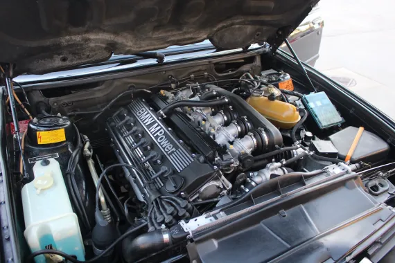 Vehicle Image 1 - 1988 BMW M5 (E28)