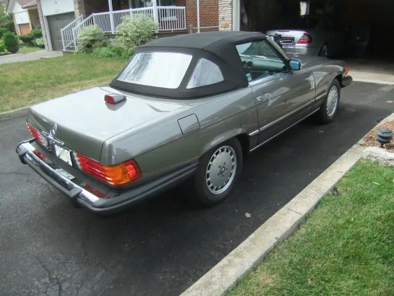 Vehicle Image 10 - 1987 Mercedes-Benz 560 SL