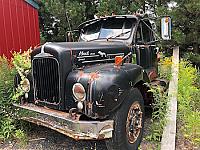 1952 Mack B33 Tractor Truck