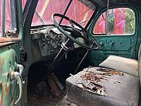 Thumbnail 5 - 1952 Mack B33 Tractor Truck