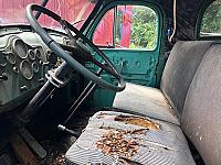 Thumbnail 7 - 1952 Mack B33 Tractor Truck