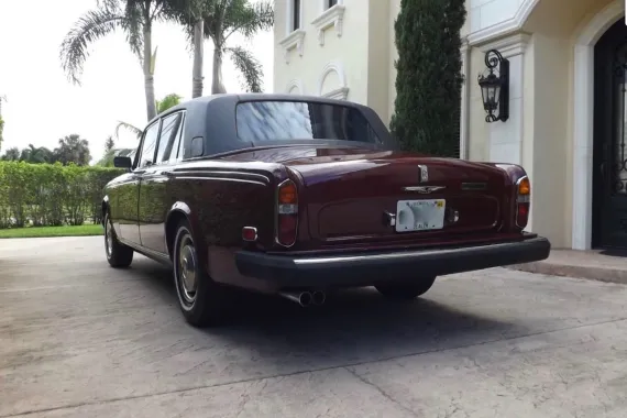 Vehicle Image 12 - 1977 Rolls-Royce Silver Wraith