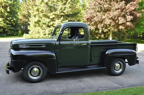 Vehicle Image 11 - 1948 Ford F47 truck