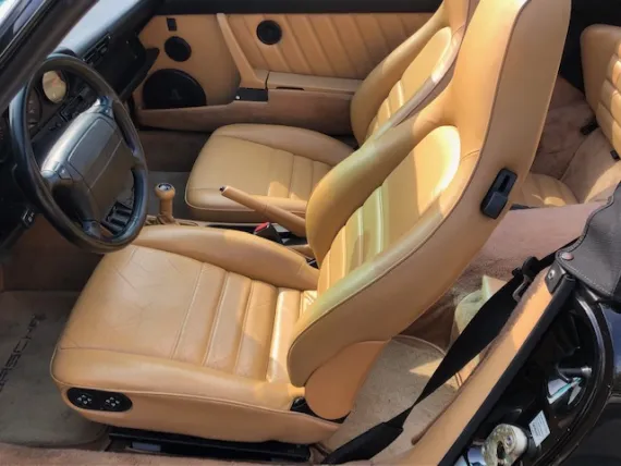 Vehicle Image 8 - 1990 Porsche 911 Carrera 4 Cabriolet