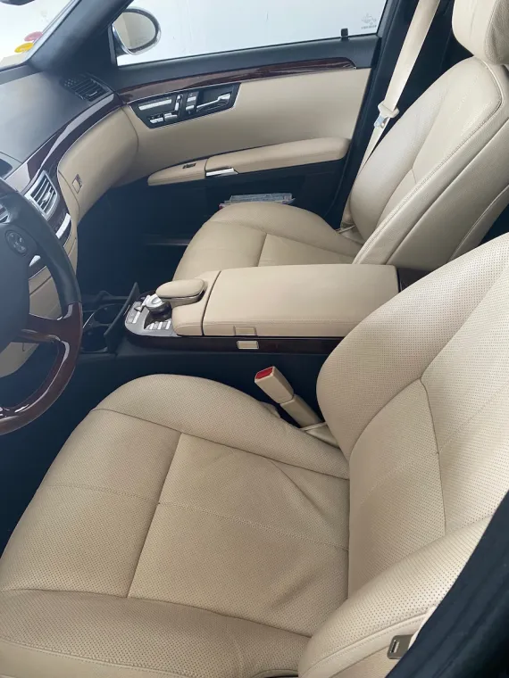 Vehicle Image 2 - 2007 Mercedes-Benz S550 4MATIC Long Wheel Base, super low mileage