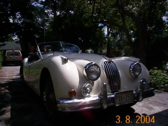 Vehicle Image 9 - 1956 Jaguar XK140 Roadster