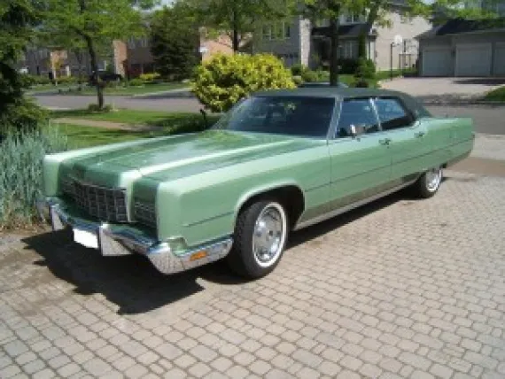 Vehicle Image 1 - 1973 Lincoln Continental