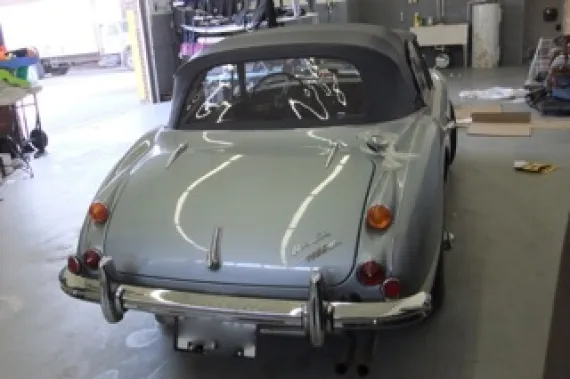 Vehicle Image 20 - 1965 Austin Healey 3000 MKII Phase II