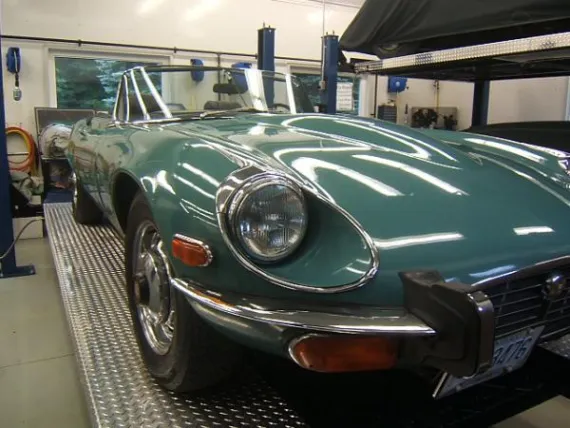 Vehicle Image 24 - 1973 Jaguar XKE Series III Roadster