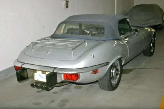 Vehicle Image 9 - 1974 Jaguar XKE Series 3 Roadster