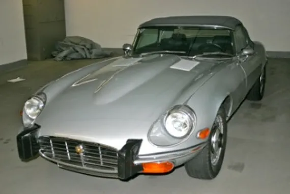Vehicle Image 10 - 1974 Jaguar XKE Series 3 Roadster