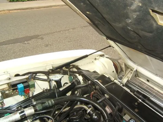 Vehicle Image 2 - 1989 Jaguar XJS V12 Convertible