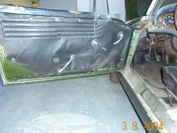 Vehicle Image 2 - 1966 Sunbeam Tiger