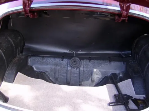 Vehicle Image 3 - 1948 Packard Super