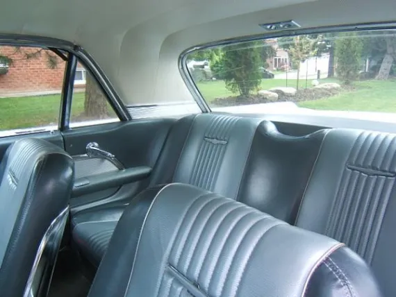 Vehicle Image 25 - 1963 Ford Thunderbird Coupe