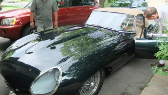 Vehicle Image 8 - 1966 Jaguar XKE Series I Roadster