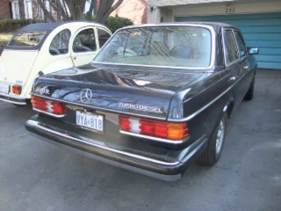 Vehicle Image 17 - 1984 Mercedes-Benz 300D Turbo Diesel