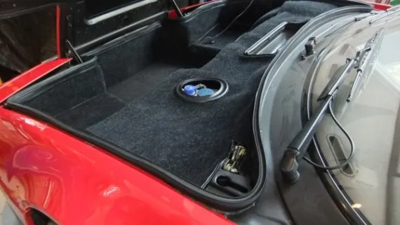 Vehicle Image 1 - 1988 Ferrari Testarossa 