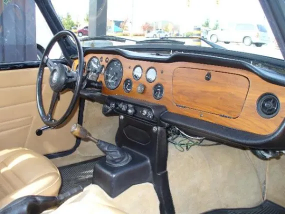 Vehicle Image 4 - 1971 Triumph TR6 O/D Hardtop