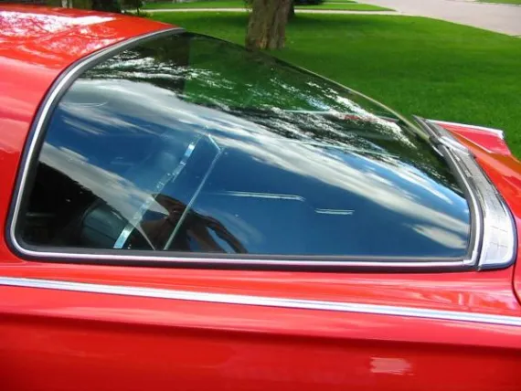 Vehicle Image 2 - 1964 Plymouth Barracuda