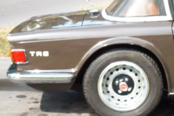 Vehicle Image 1 - 1972 Triumph TR6