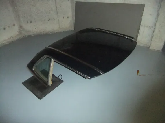 Vehicle Image 1 - 1988 Mercedes-Benz 560SL