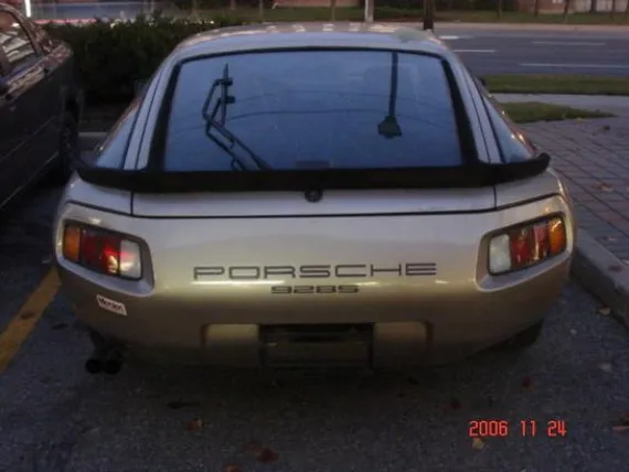 Vehicle Image 7 - 1985 Porsche 928S