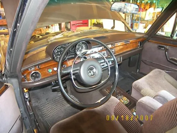 Vehicle Image 3 - 1970 Mercedes-Benz 300SEL 3.5