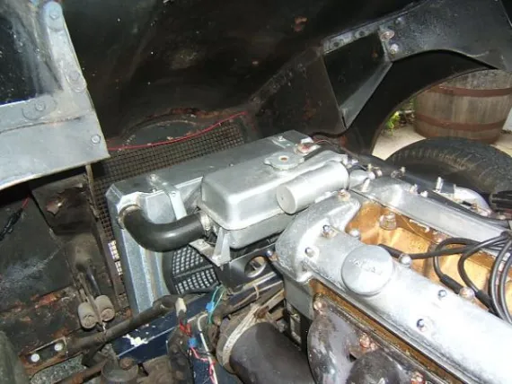 Vehicle Image 14 - 1962 Jaguar XKE Roadster Flat Floor
