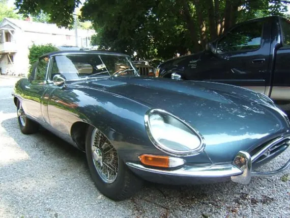 Vehicle Image 67 - 1962 Jaguar XKE Roadster Flat Floor