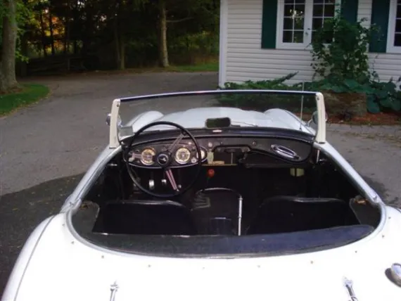 Vehicle Image 6 - 1960 Austin Healey 3000 MkI BT7