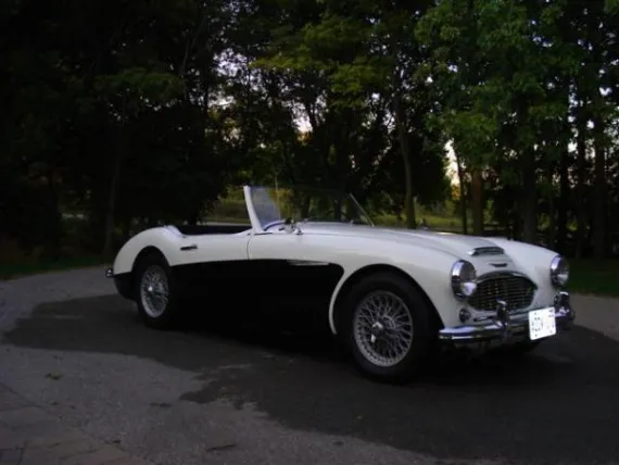 Vehicle Image 8 - 1960 Austin Healey 3000 MkI BT7