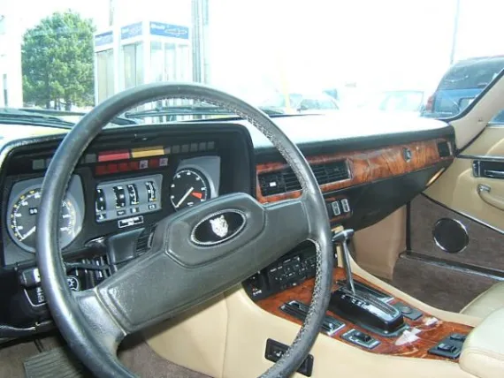 Vehicle Image 8 - 1988 Jaguar XJS