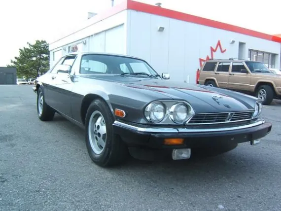 Vehicle Image 18 - 1988 Jaguar XJS