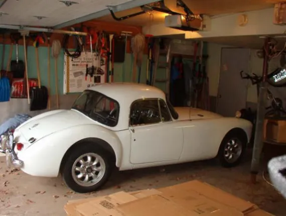 Vehicle Image 5 - 1962 MG 1600 MKII Coupe