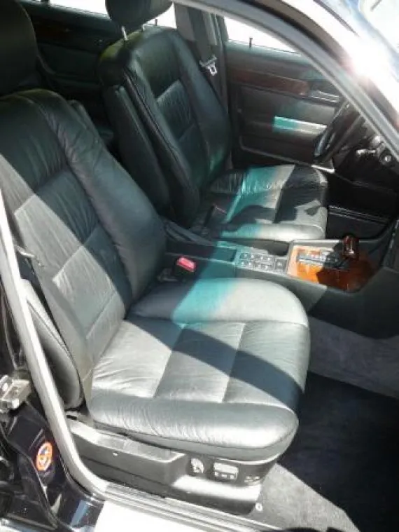 Vehicle Image 2 - 1995 BMW 540i
