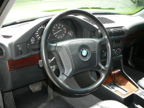 Vehicle Image 10 - 1995 BMW 540i