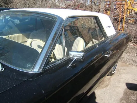 Vehicle Image 32 - 1964 Ford Thunderbird Hardtop