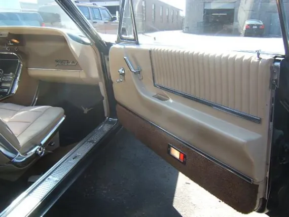 Vehicle Image 45 - 1964 Ford Thunderbird Hardtop